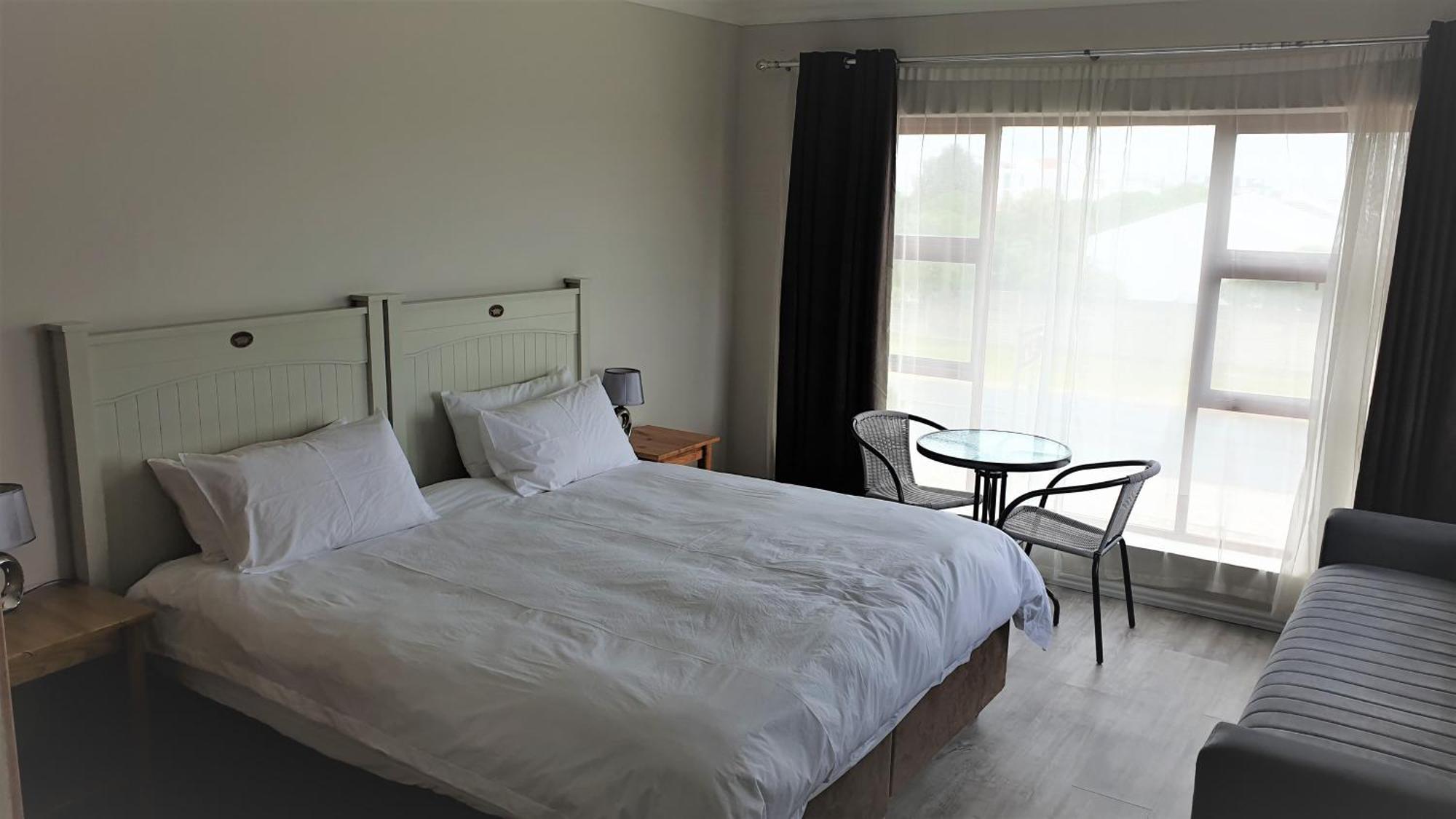Stonehouse On Main Hotel Струисбай Стая снимка